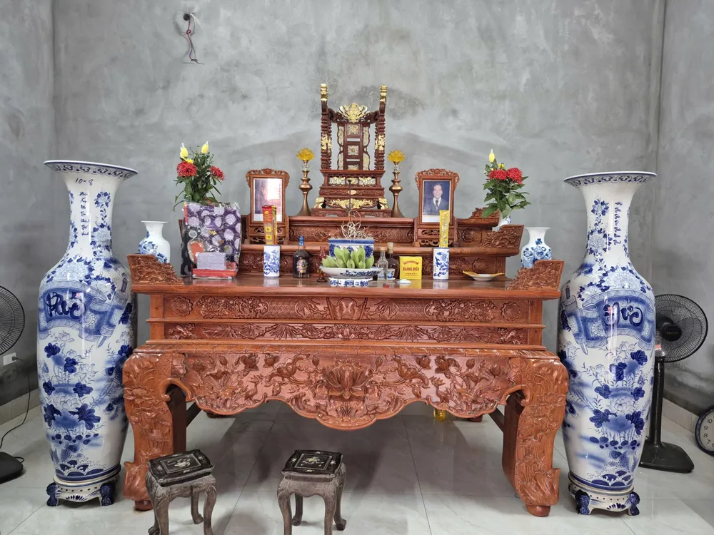 Ảnh khách gửi: Cặp lộc bình Phúc Đức Lý Ngư men lam